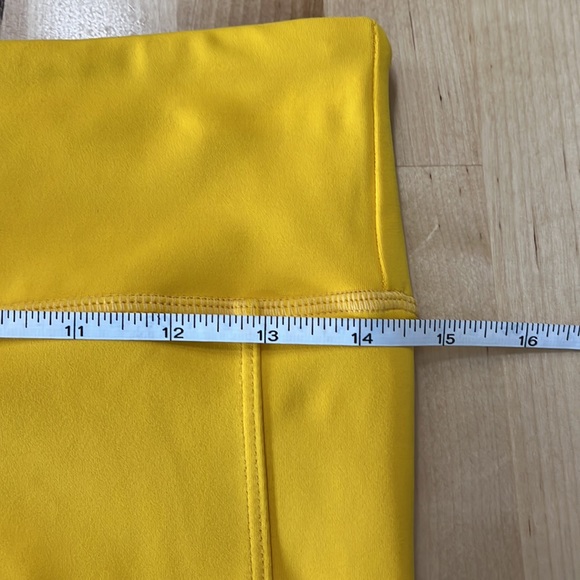 Zyia Active 2 Piece Set Daffodil Large - Picture 8 of 14